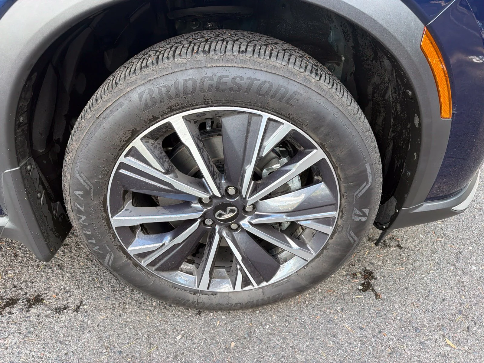 Used 2026 Blue INFINITI LUXE image 4