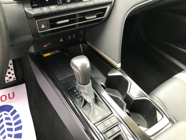 Certified Used 2025 Ice Cap Toyota SE image 21