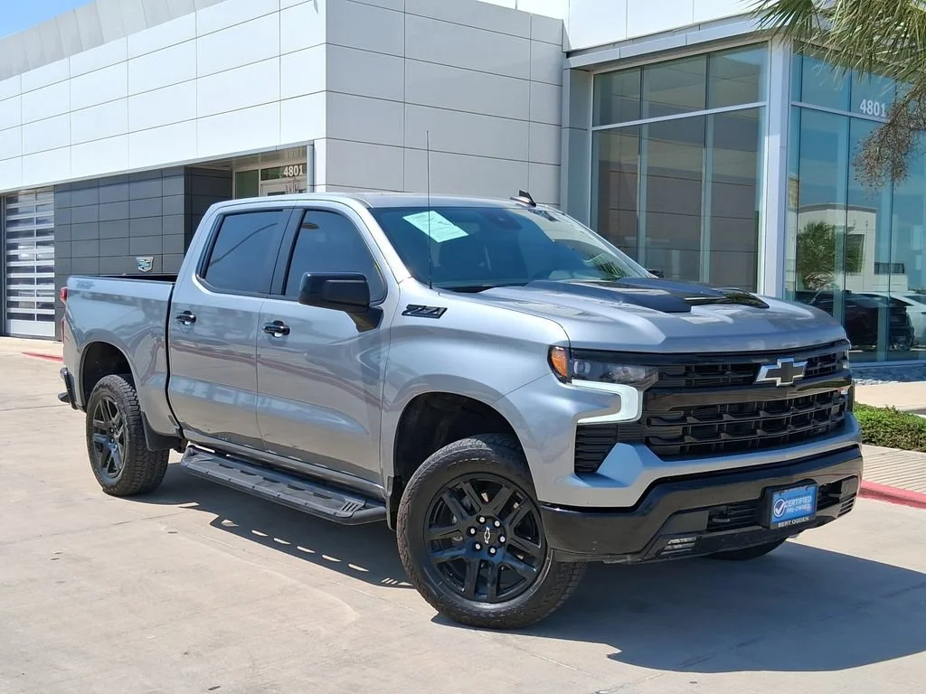 Used 2025 Sterling Gray Metallic Chevrolet LT Trail Boss image 1