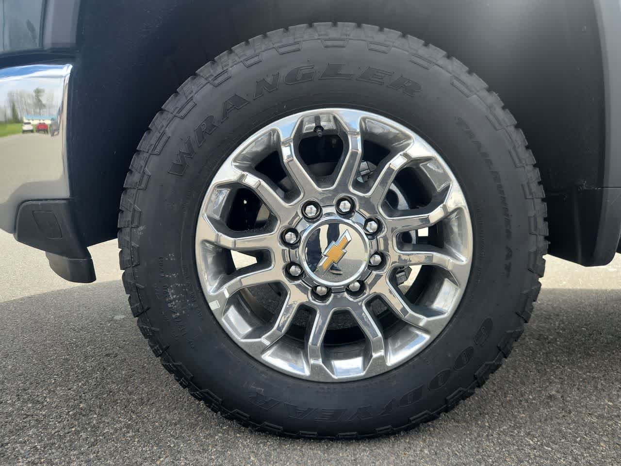 2026 Chevrolet Silverado 2500 HD LTZ - Photo 10