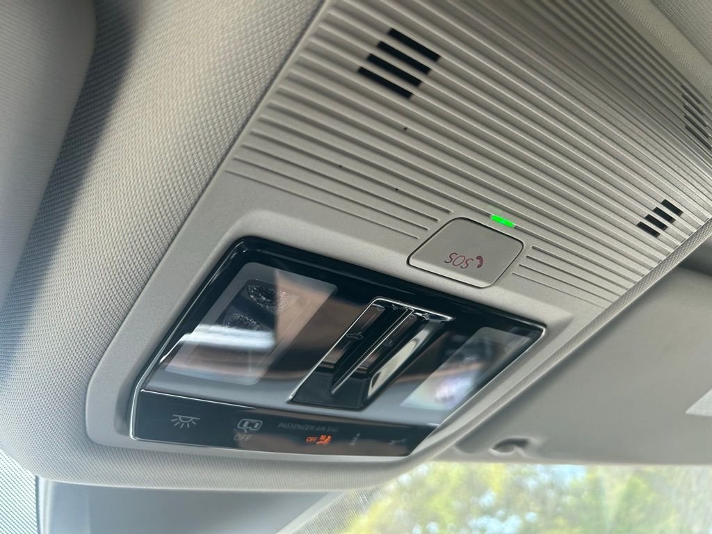 New 2026 White/off-white Volkswagen 2.0T SE w/Technology image 60
