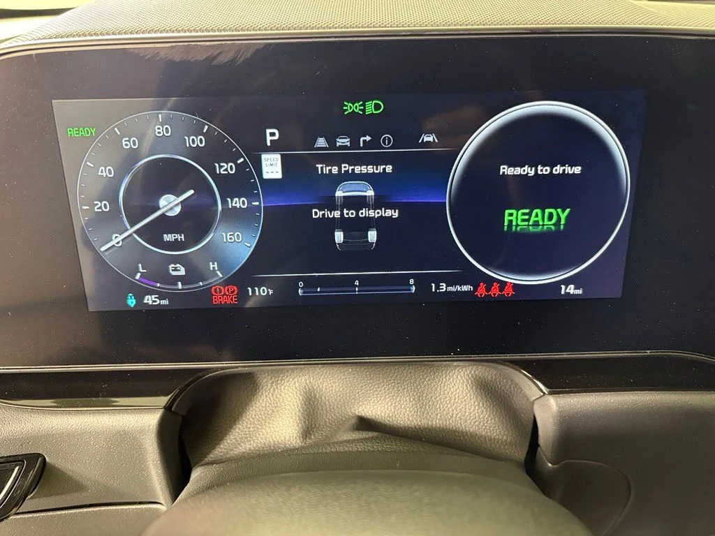 New 2026 Steel Gray Kia WIND image 26