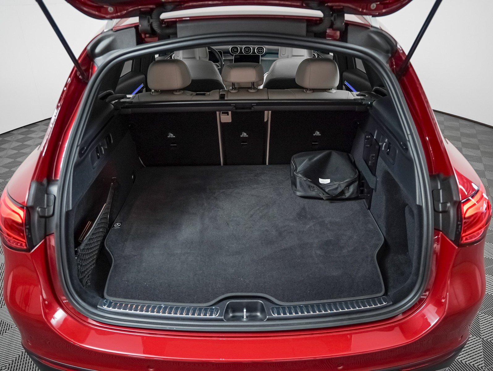 Certified Used 2025 Patagonia Red M Mercedes-Benz GLC 350e 4MATIC® SUV image 11