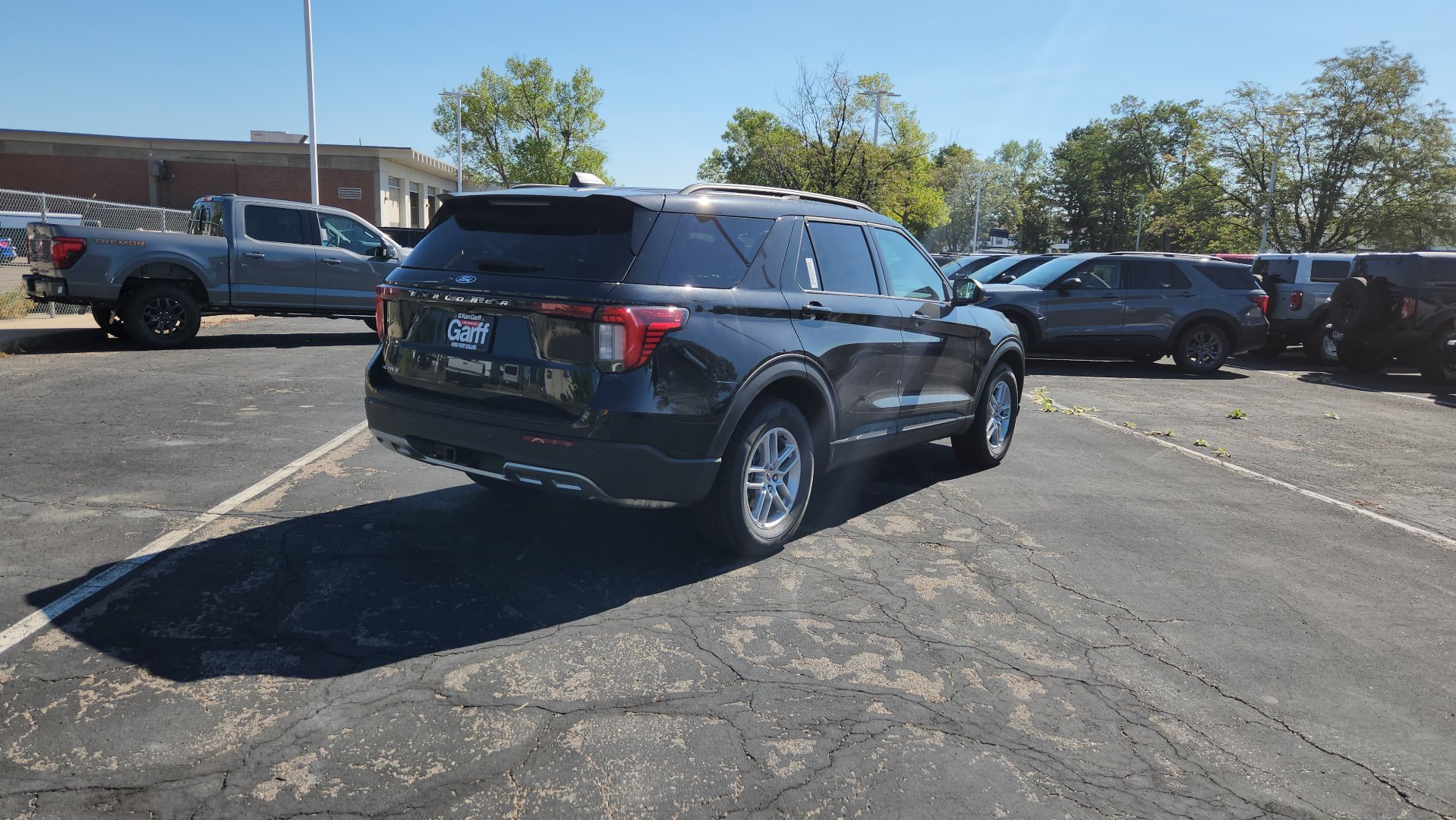 New 2027 Agate Black Metallic Ford Active image 6