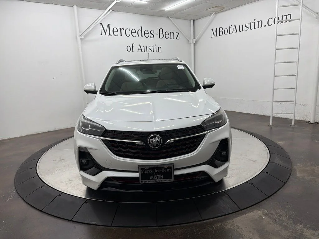 Used 2020 White Buick Essence image 2