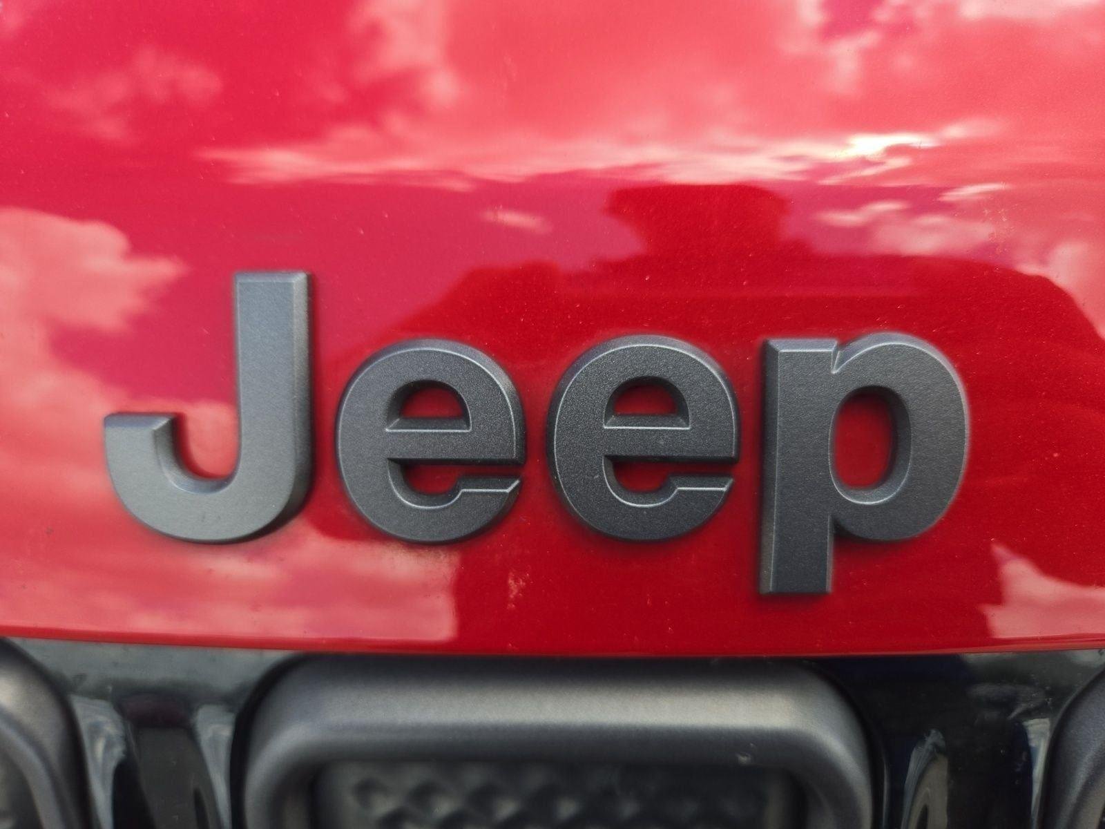 Used 2022 Redline Pearlcoat Jeep (RED) Edition image 9