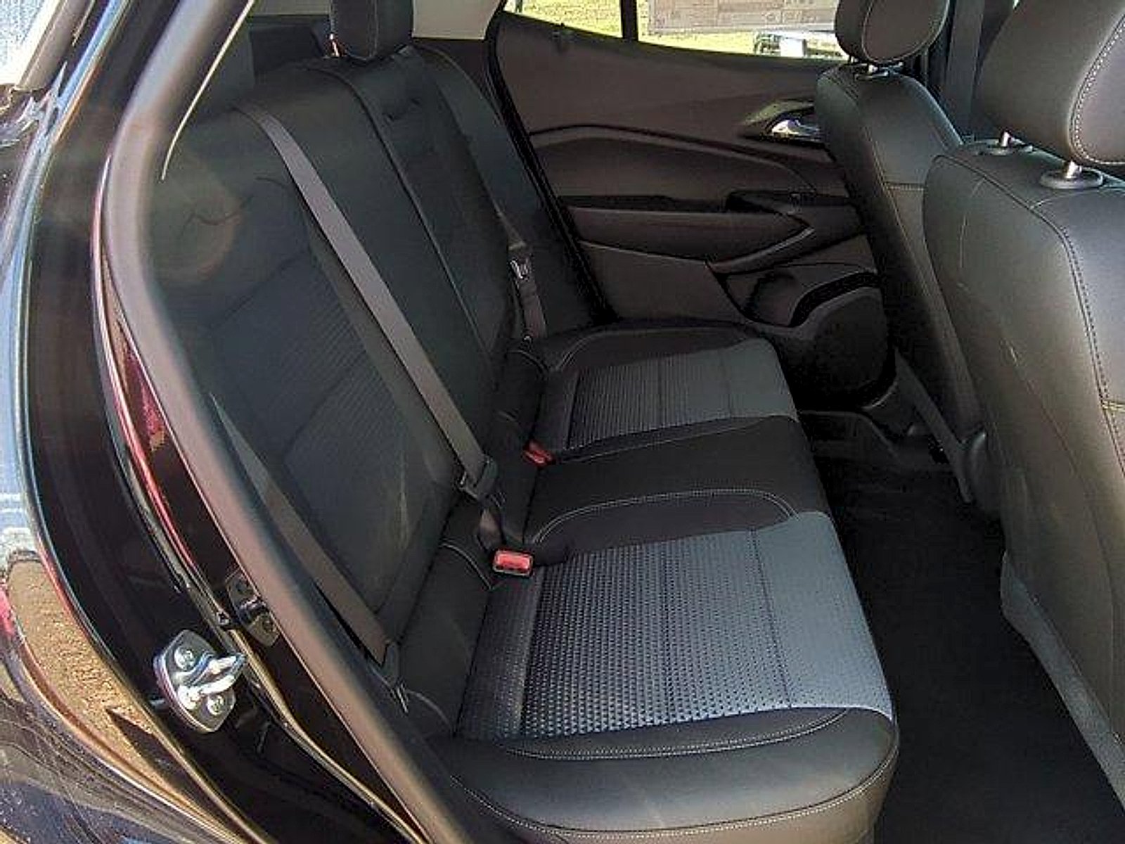 2026 Chevrolet Trax LT - Photo 25