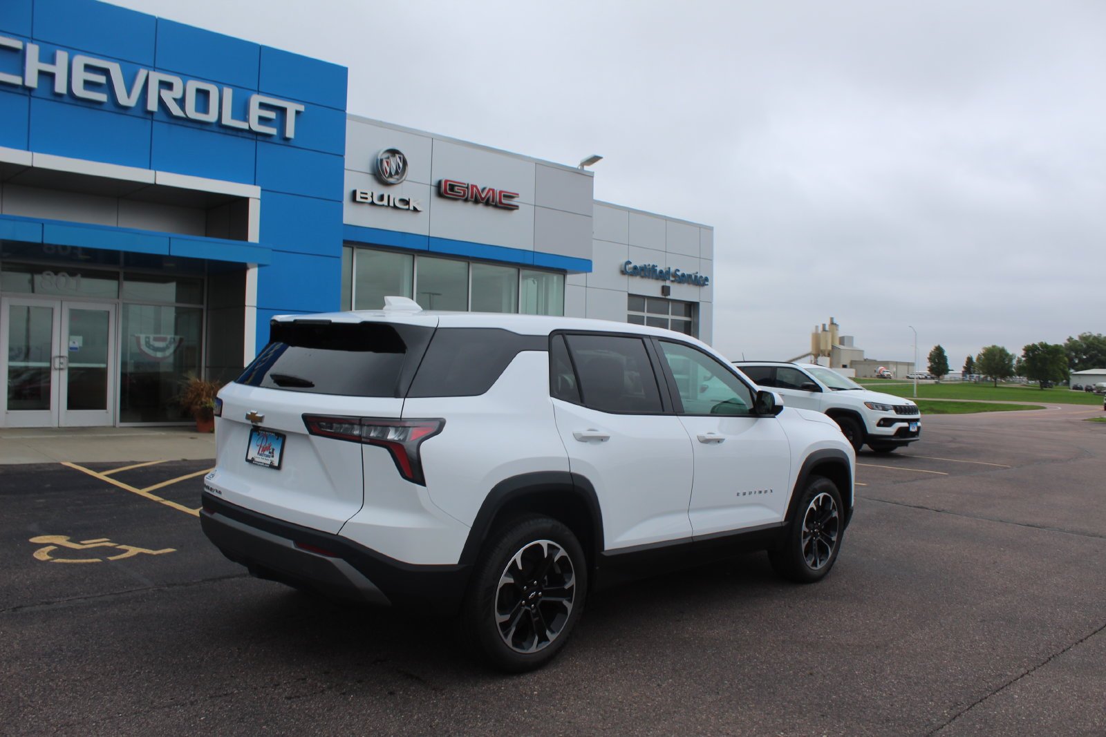 New 2027 Summit White Chevrolet LT image 2