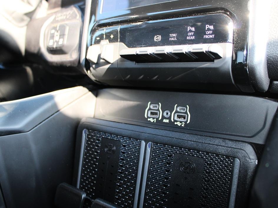 Used 2025 White Ram Laramie image 13