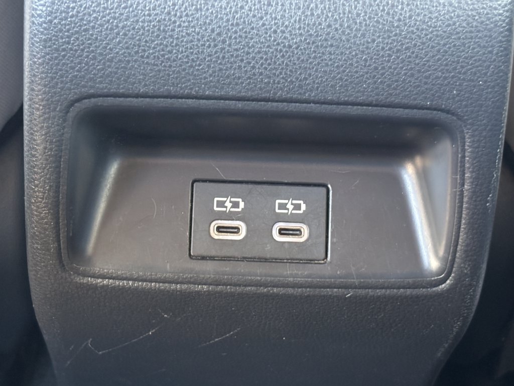 Used 2025 Underground Toyota LE image 19