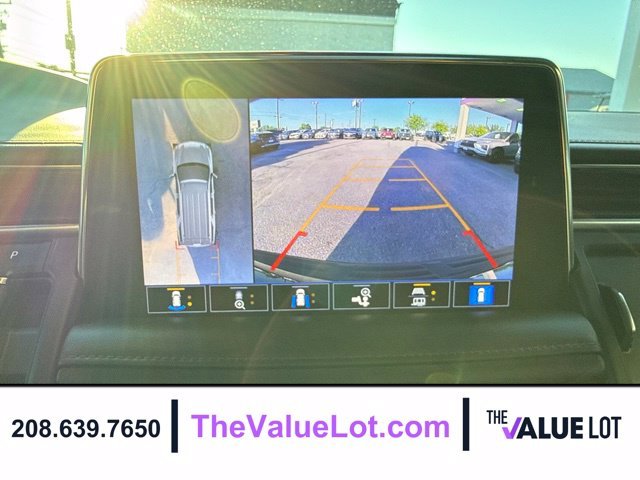 Used 2021  Chevrolet High Country image 18