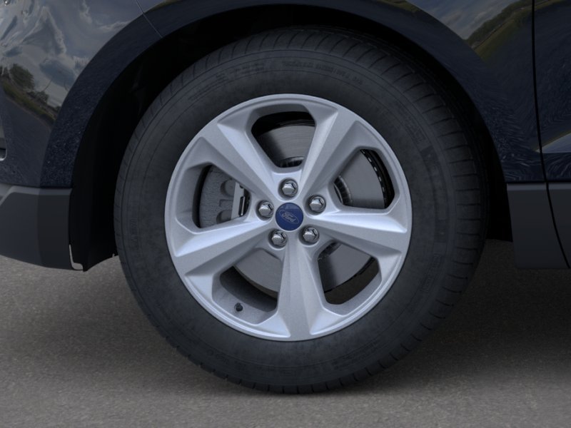 New 2024 Agate Black Metallic Ford SE image 46