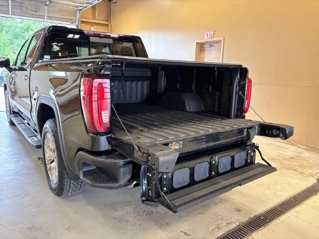 Used 2019 Black GMC Denali image 25