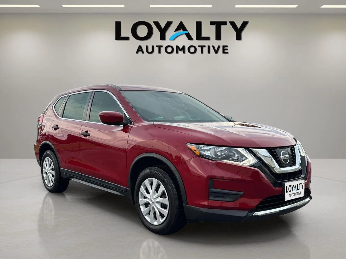 Used 2017 Palatial Ruby Nissan S image 7