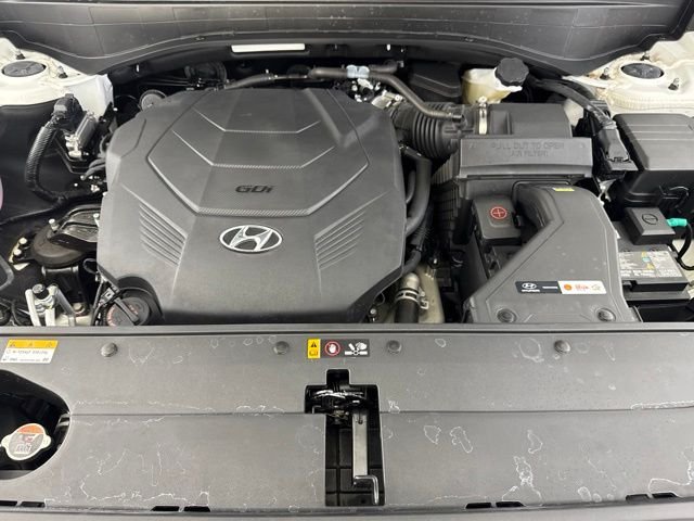 Certified Used 2025 White Hyundai XRT image 21