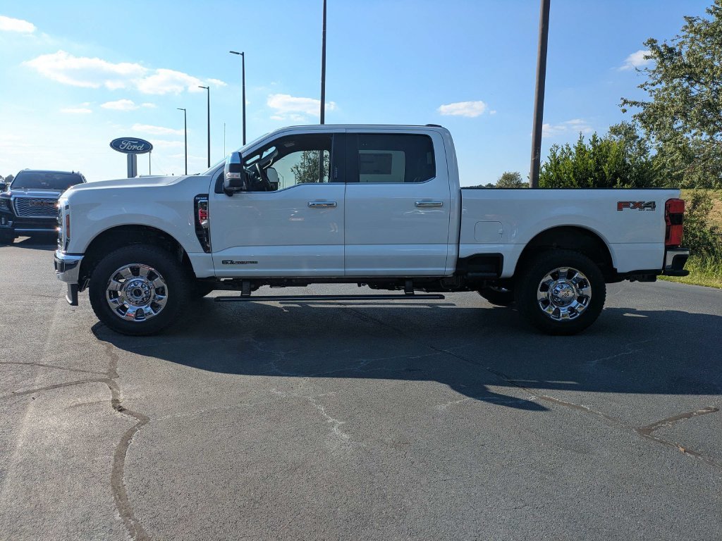 New 2026 Star White Metallic Tri-Coat Ford F-350® King Ranch® image 29