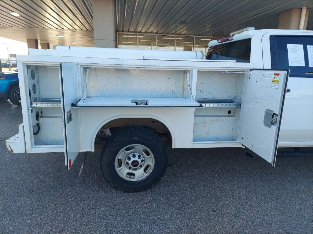 Used 2023 White GMC Pro image 11