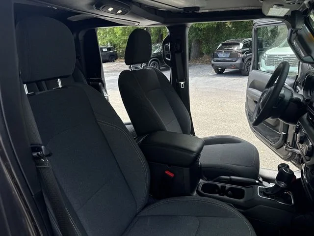 Used 2024 Gray Jeep Sport image 10