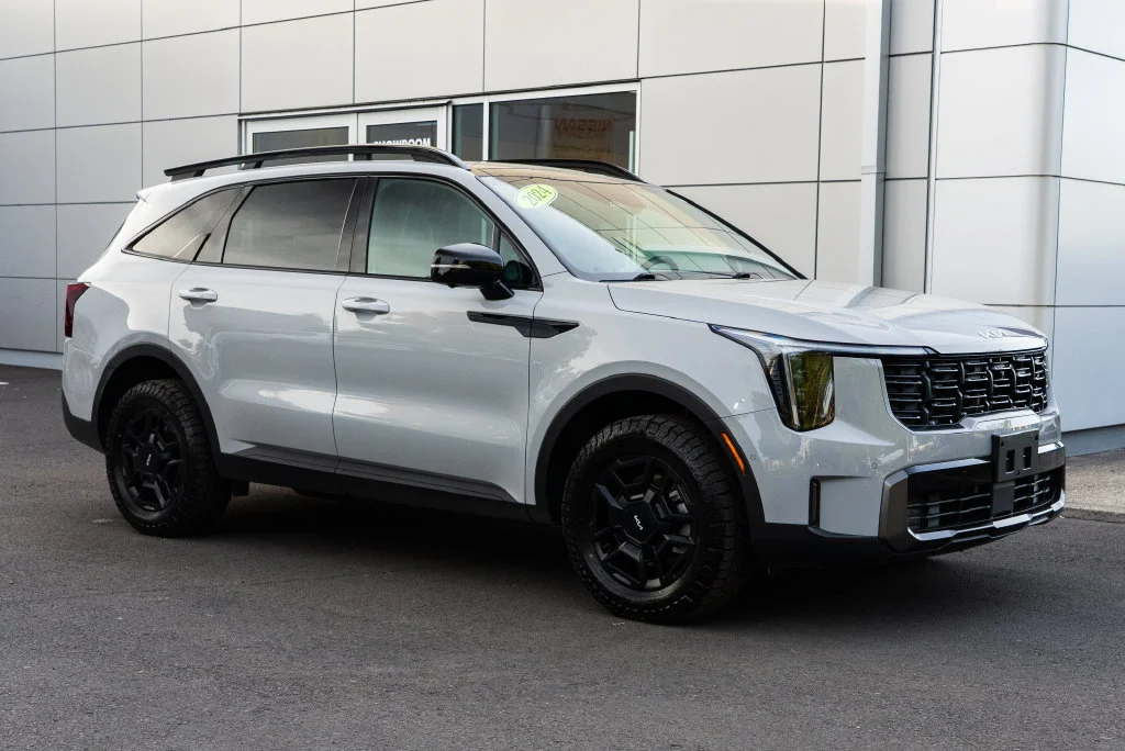 Used 2024 Gray Kia X-Pro SX Prestige image 1
