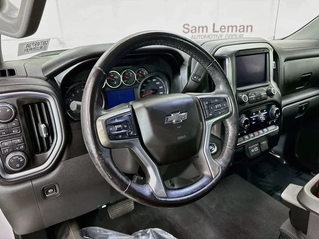 Used 2019 Beige Chevrolet RST image 9