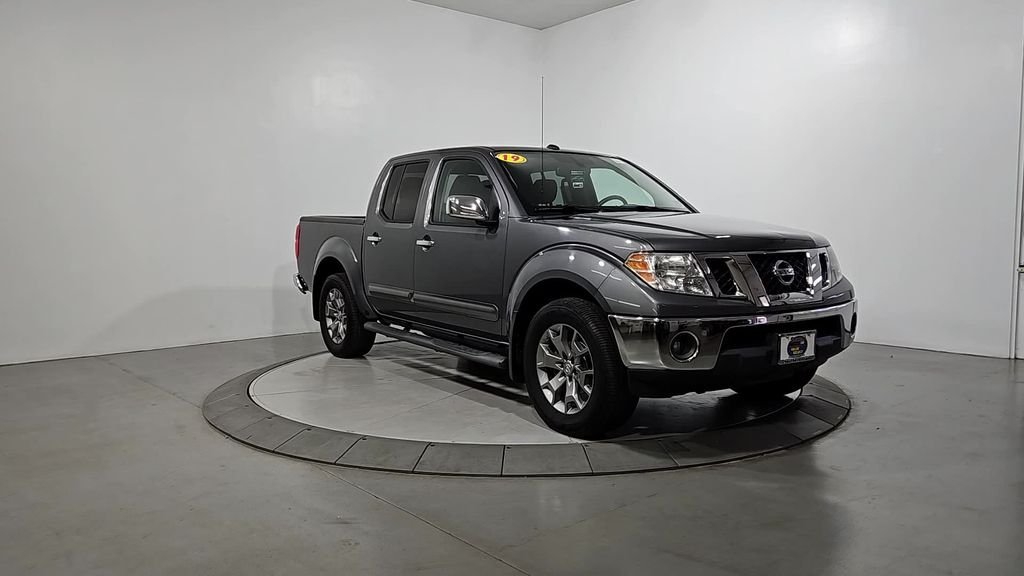 Used 2019 Gray Nissan SL image 8