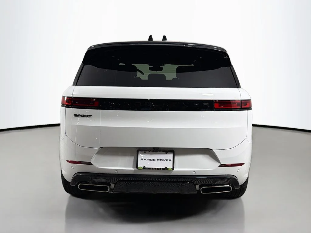 New 2026 Fuji White Land Rover Dynamic SE image 6