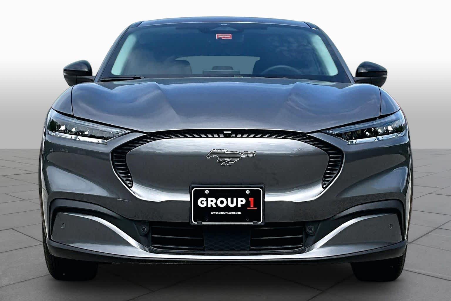 Used 2023 Carbonized Gray Metallic Ford Select image 3