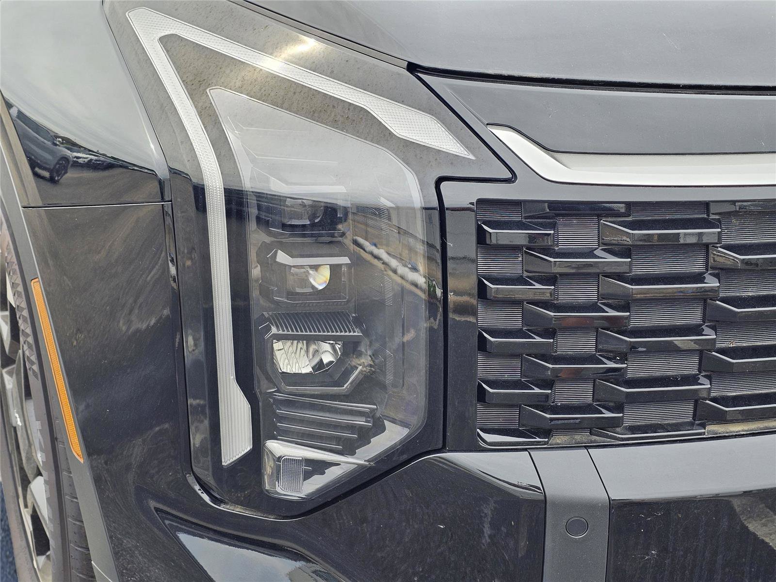 New 2026 Ebony Black Kia EX image 5