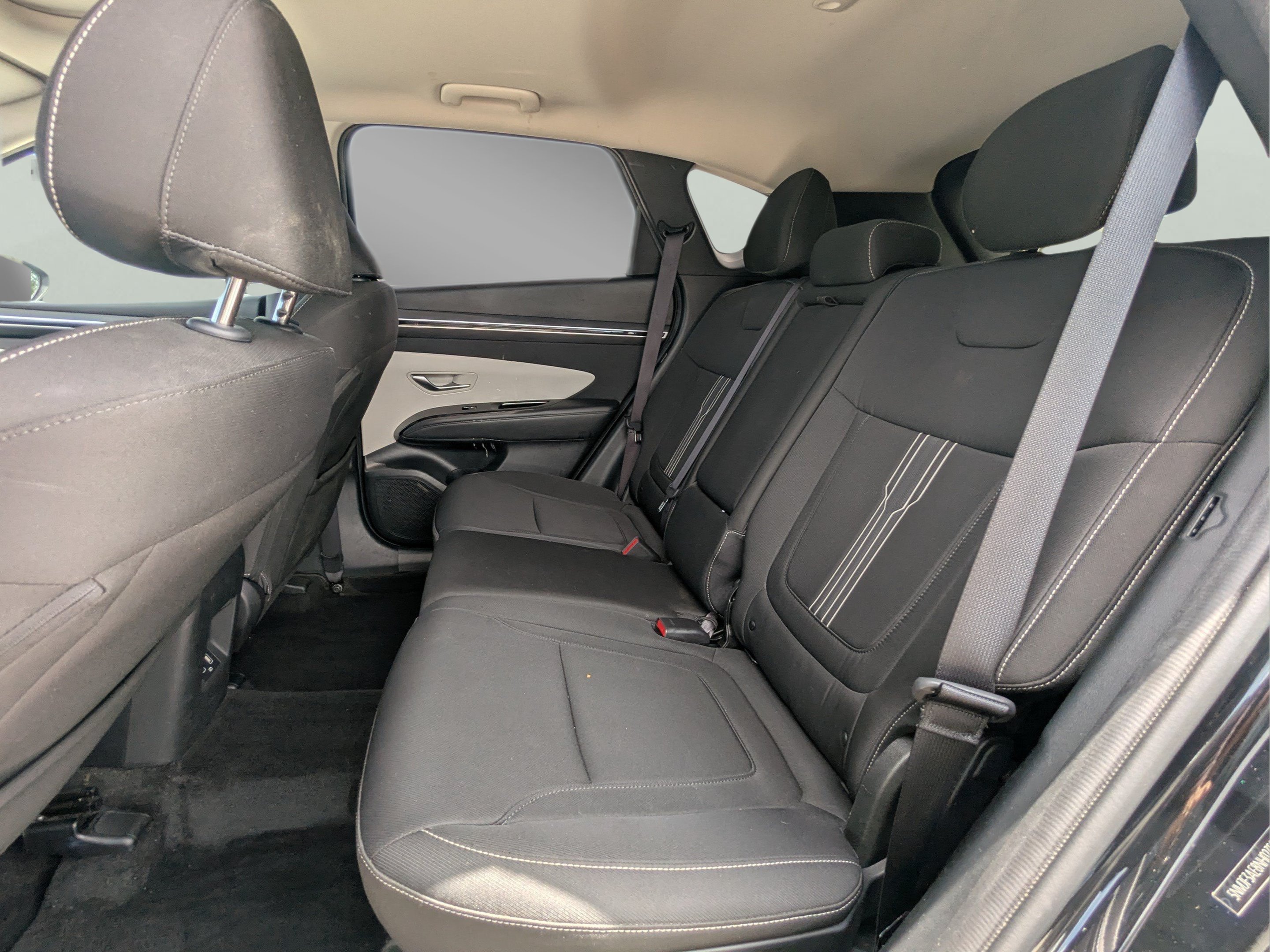 Used 2022 Phantom Black Hyundai SEL image 11