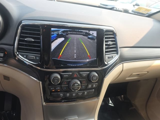 Used 2020 Slate Blue Pearlcoat Jeep Limited image 23