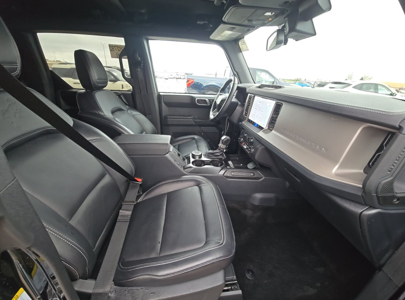Used 2025 Shadow Black Ford Outer Banks image 13
