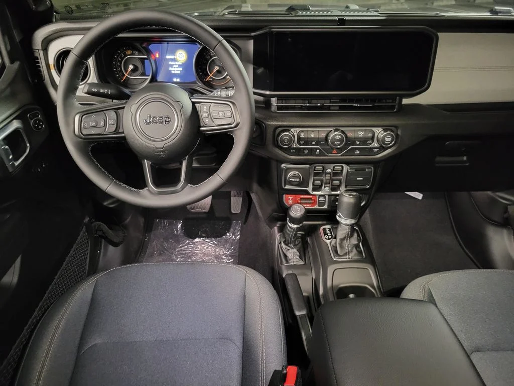 2026 Jeep Wrangler 4-Door photo 3