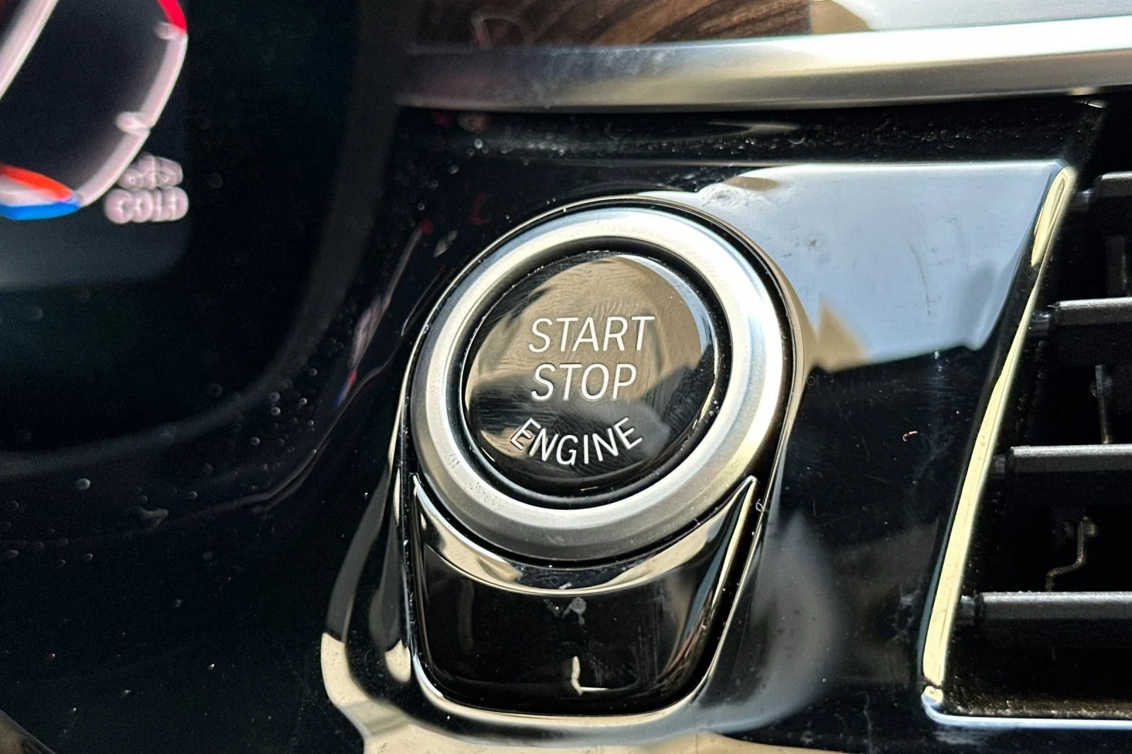 Used 2023 Carbon Black Metallic BMW 540i xDrive image 21