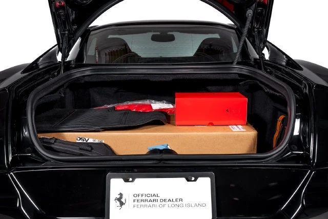 Used 2010 Nero Ferrari  image 11