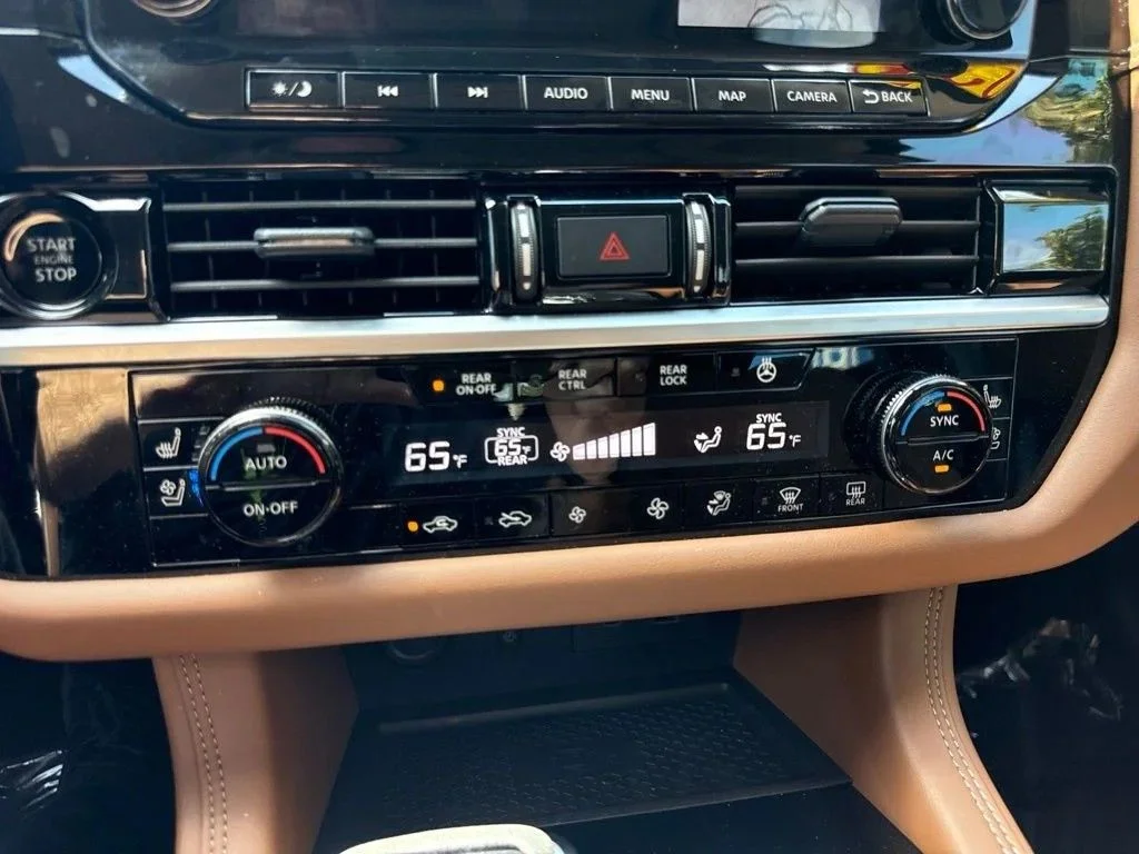 Used 2025 Boulder Gray Nissan Platinum image 31