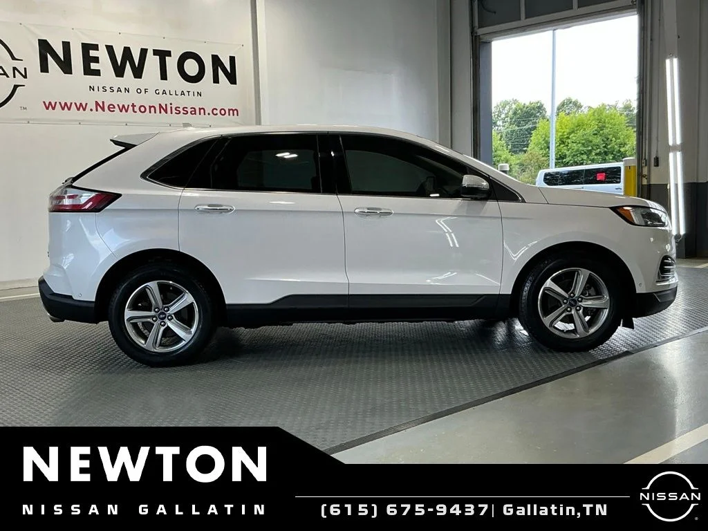 Used 2019 White Platinum Clearcoat Metallic Ford Titanium image 4