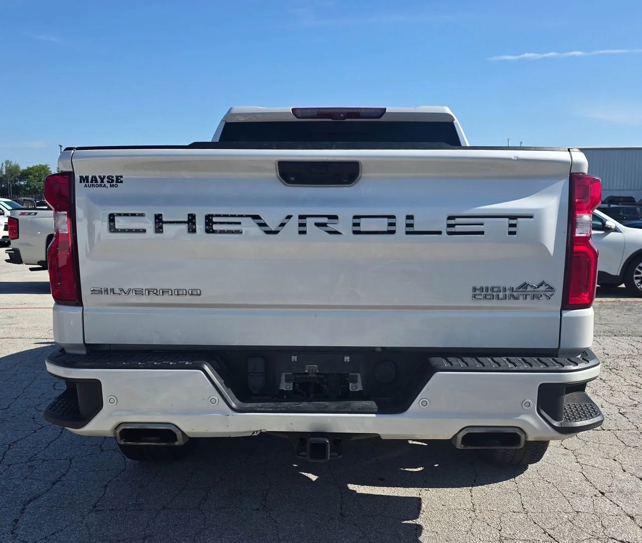 Used 2022 Iridescent Pearl Tricoat Chevrolet High Country image 4