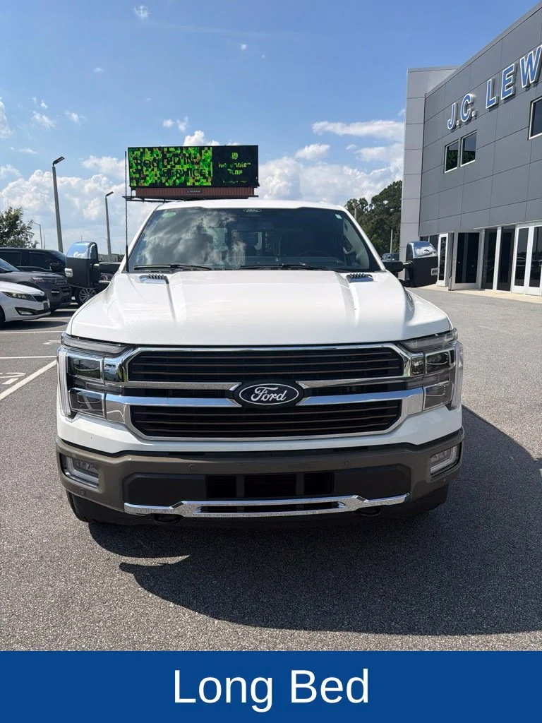 Used 2025 Star White Ford King Ranch image 2