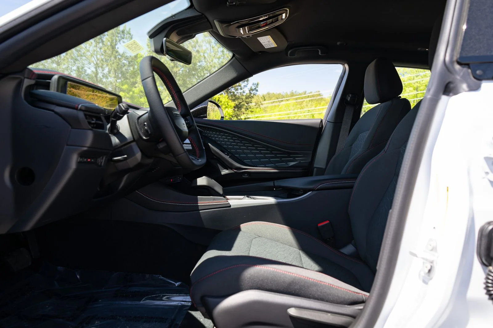 New 2026 White Knuckle Exterior Paint Dodge R/T image 24
