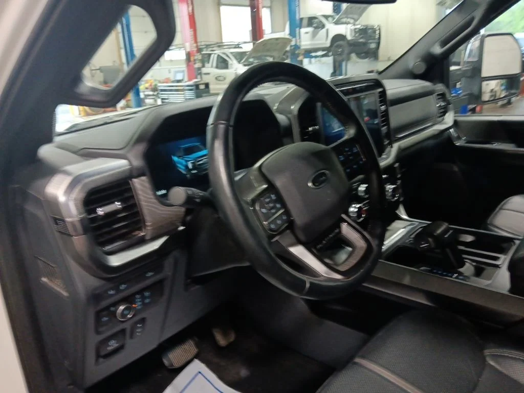 Used 2022 Star White Metallic Tri-Coat Ford Platinum image 13