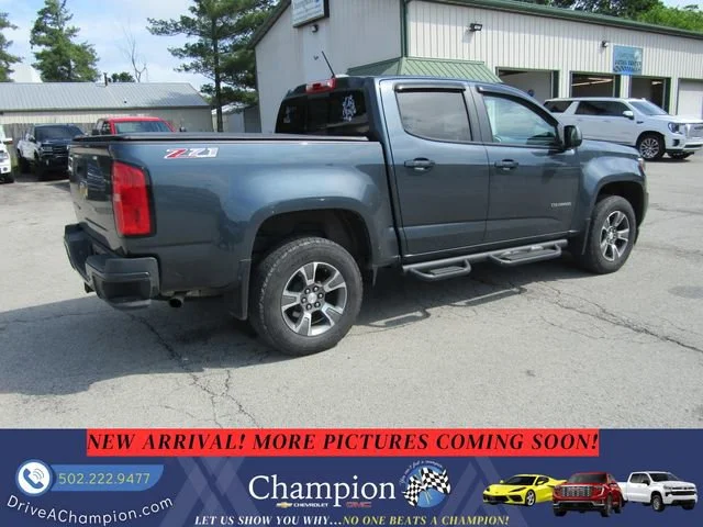 Used 2019 SHADOW GRAY METALLIC Chevrolet 4WD Z71 image 4