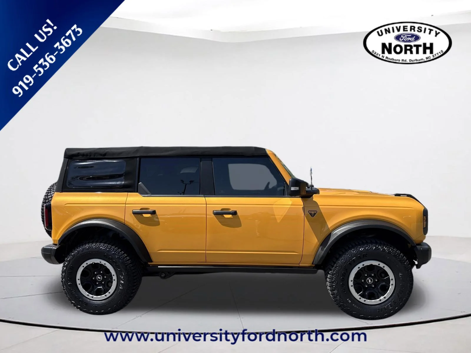 Used 2022 Cyber Orange Metallic Tricoat Ford Badlands image 8