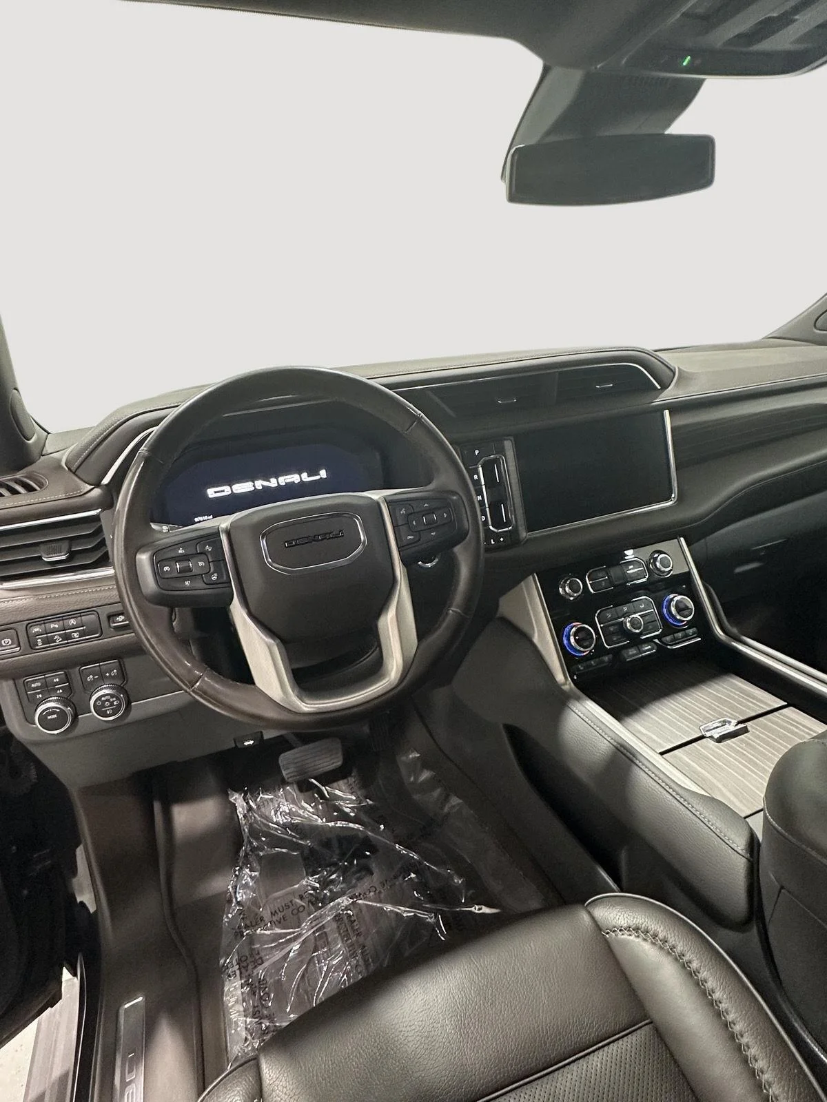 Used 2023 Midnight Blue Metallic GMC Denali image 9