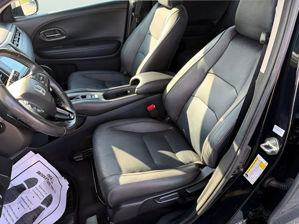 Used 2019  Honda EX-L image 14