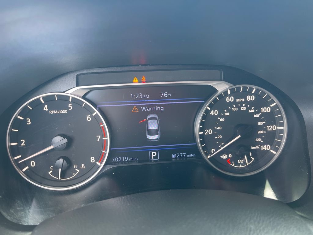 Used 2023 Red Nissan 2.5 SV image 18