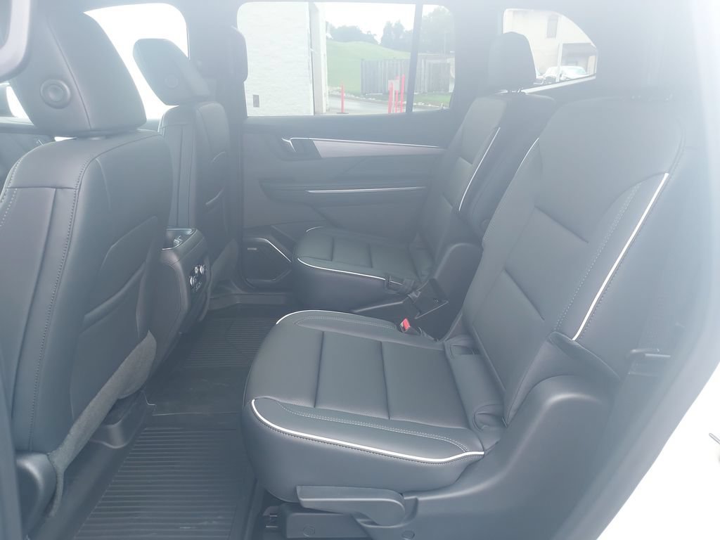 2027 Buick Enclave Preferred - Photo 14