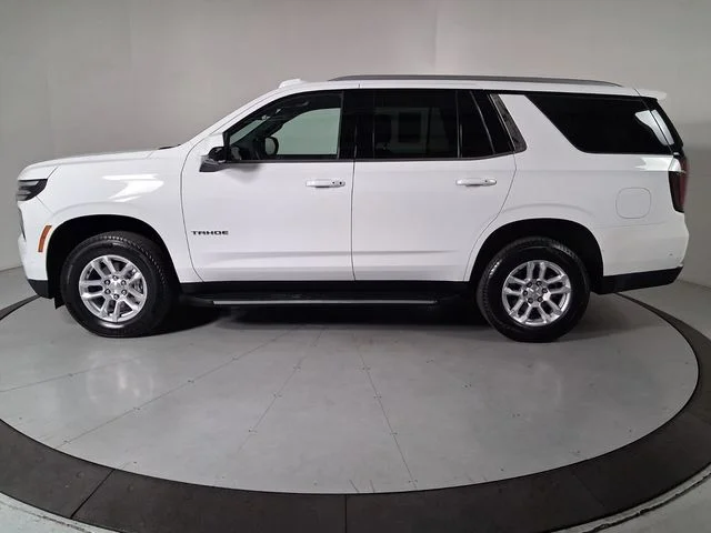 Used 2025 White Chevrolet LT image 7
