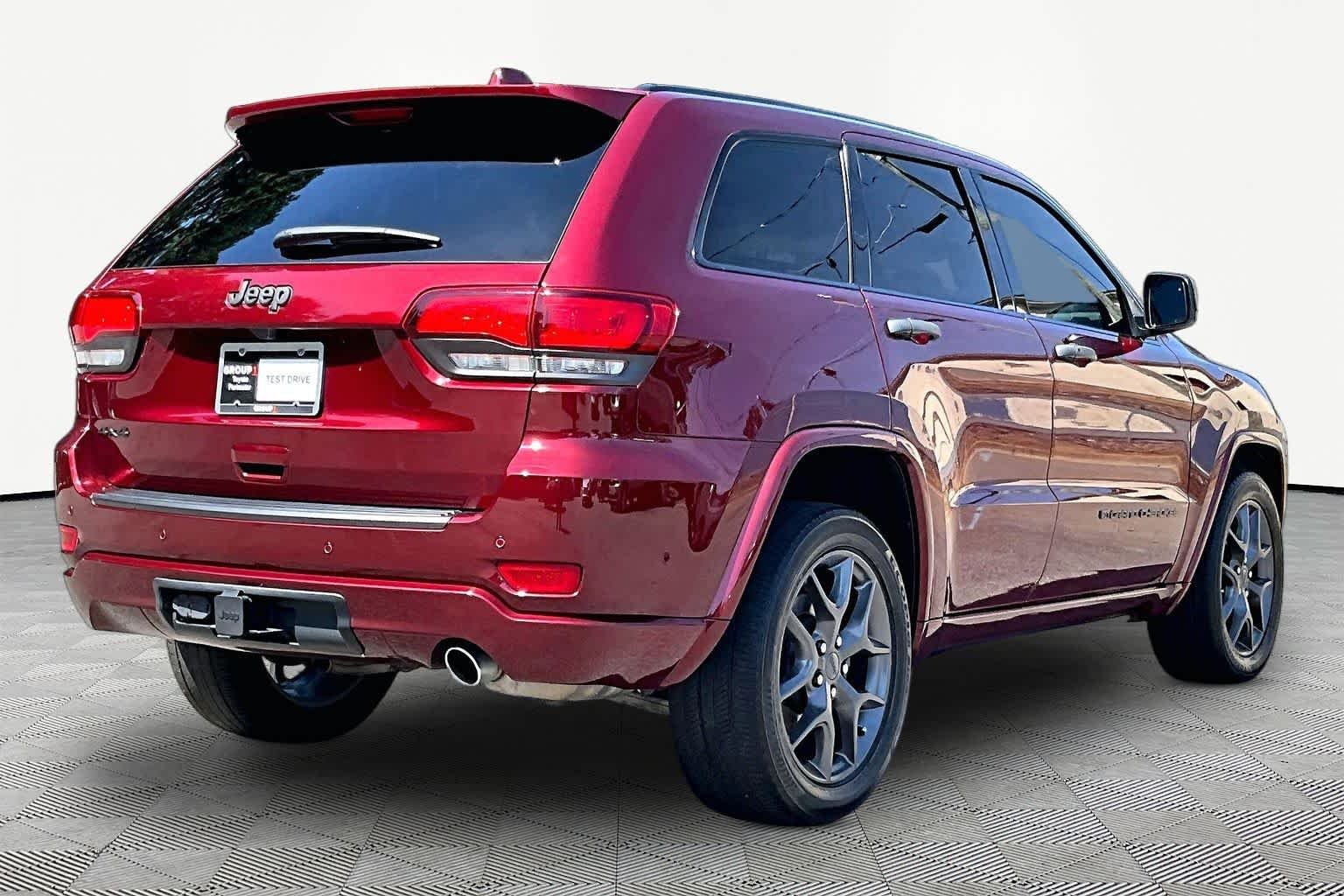 Used 2021 Velvet Red Pearlcoat Jeep 80th Anniversary image 13