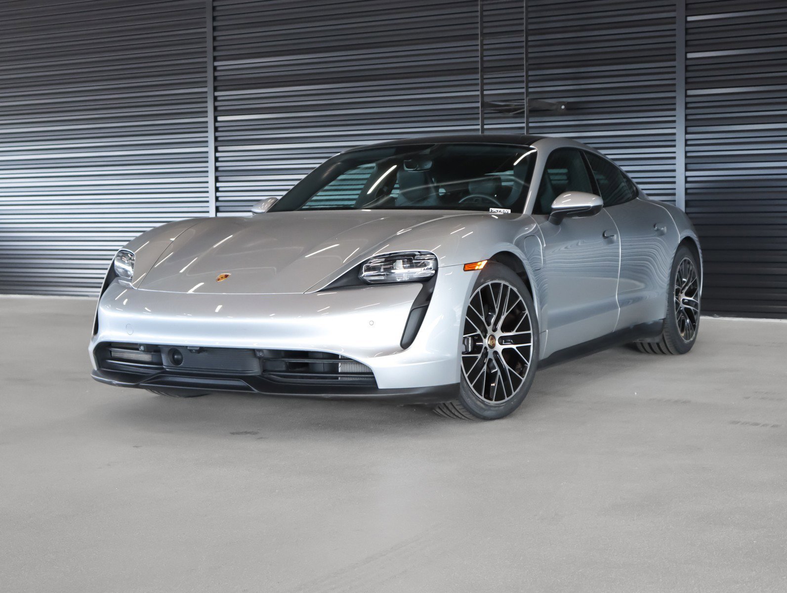 2022 Porsche Taycan Base