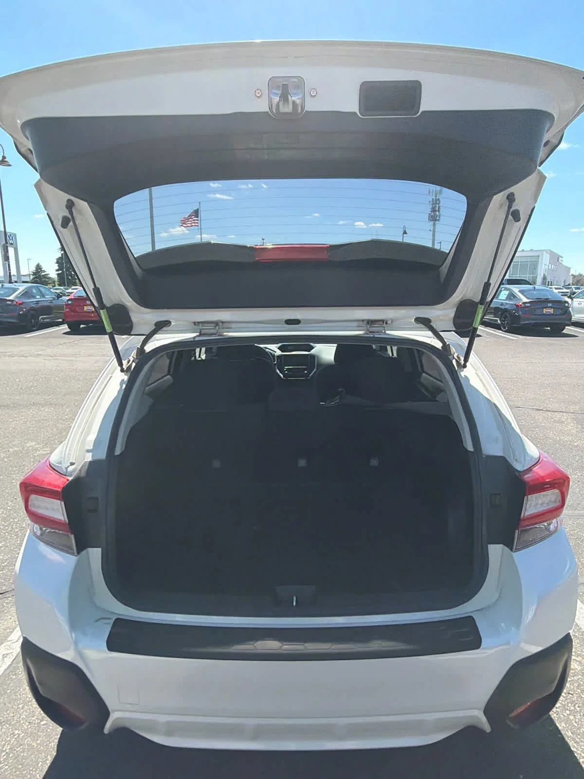 Used 2019 Crystal White Pearl Subaru Premium image 8